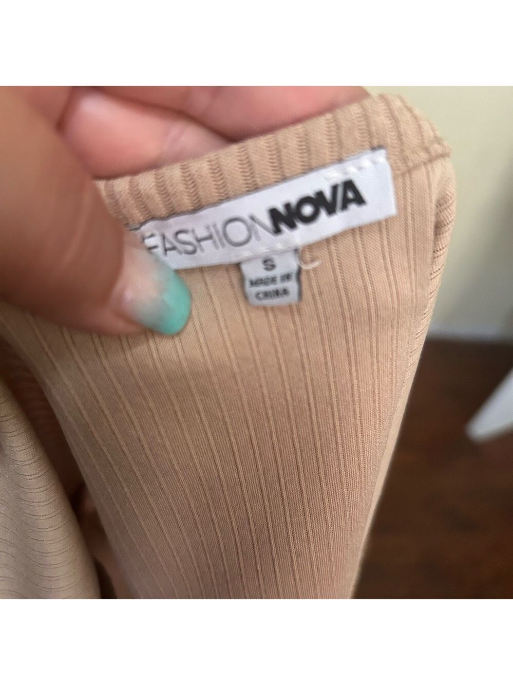 Fashion Nova Tan Ensemble - Picture 4 of 5